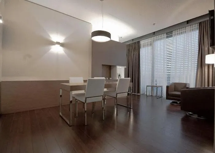 מלון Im Hegau Tower